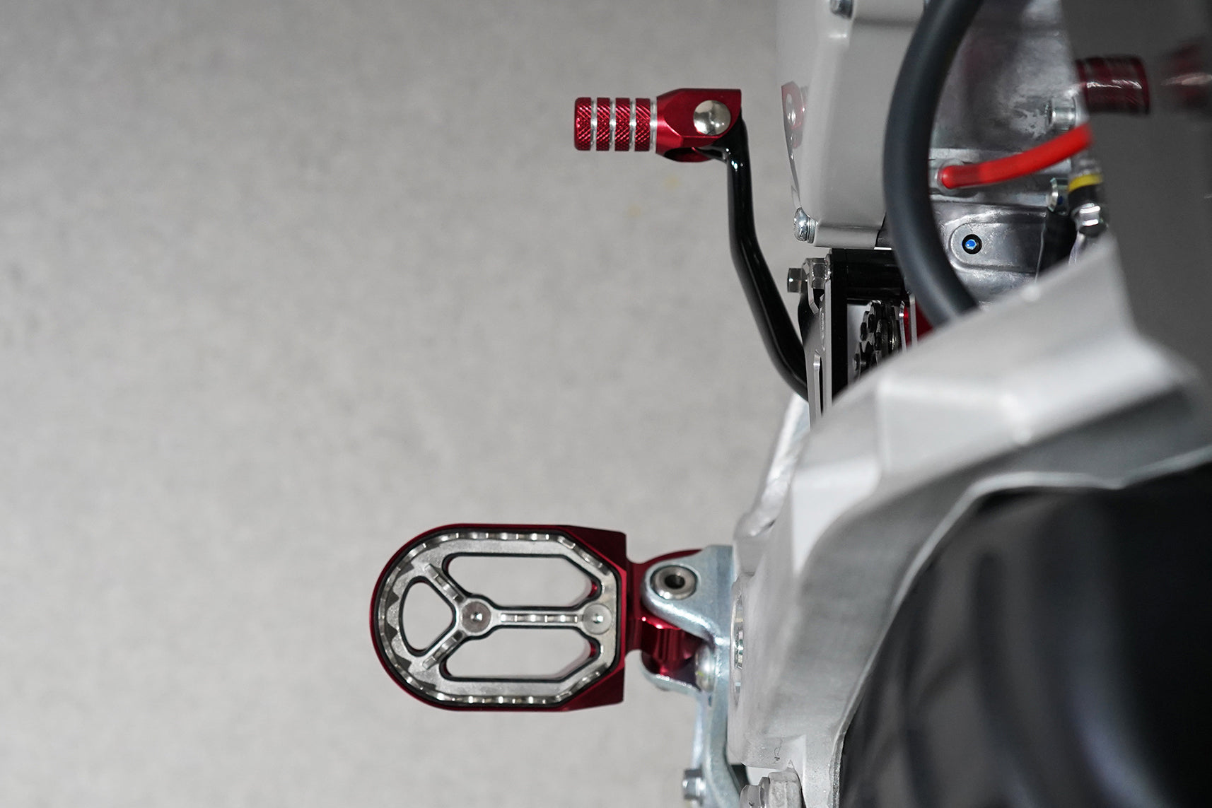 2021 - 2025 Fantic XX 125/XX 250 AS3 Factory Series Red Wide Foot Pegs