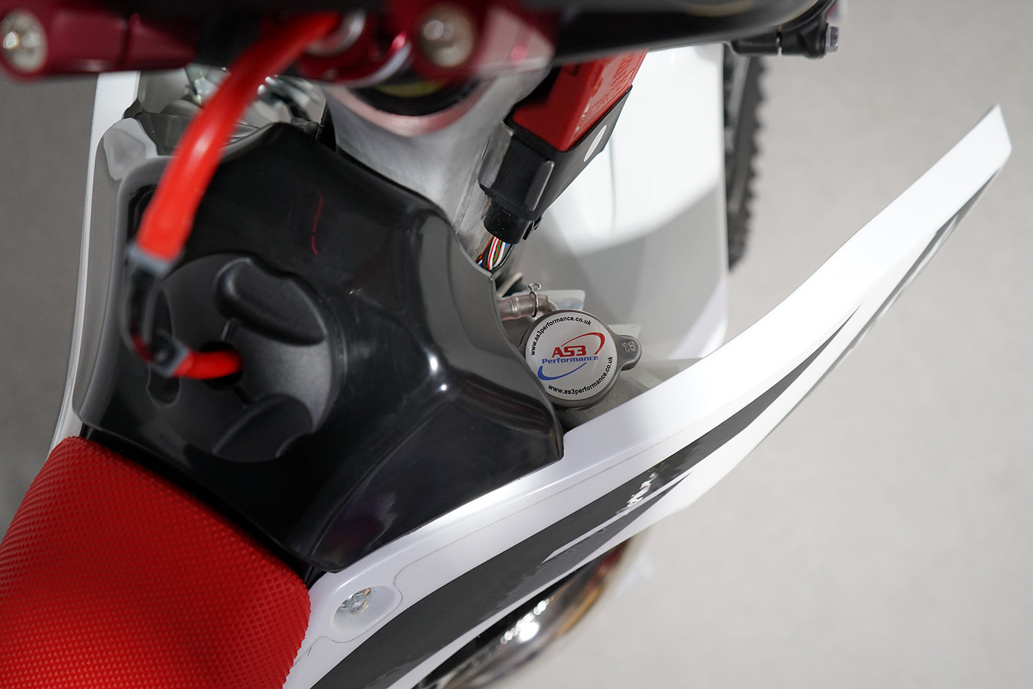 AS3 2.0 BAR High Pressure Radiator Cap for 2021 - 2023 Fantic XX/XE 125/250 & 2022 - 2023 450 Models