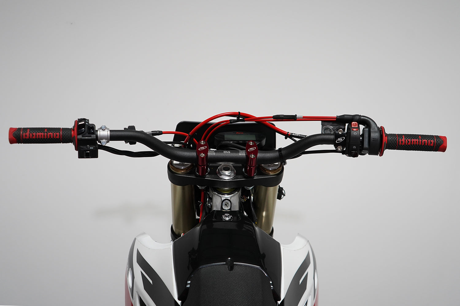 FANTIC XEF 250 (2021 - 2023) & XEF 450 (2022 - 2023) High - Performance AS3 VENHILL FEATHERLIGHT Red Throttle Cables for Off - Road Motorcycles